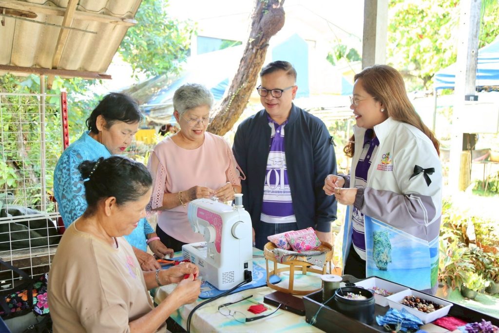 สกร. หนุน “วิสาหกิจชุมชนภูตาล” ต้นแบบการเรียนรู้ตลอดชีวิต พลิกภูมิปัญญาท้องถิ่นสู่เศรษฐกิจสร้างสรรค์ ยกระดับชุมชนด้วยธนาคารหน่วยกิต