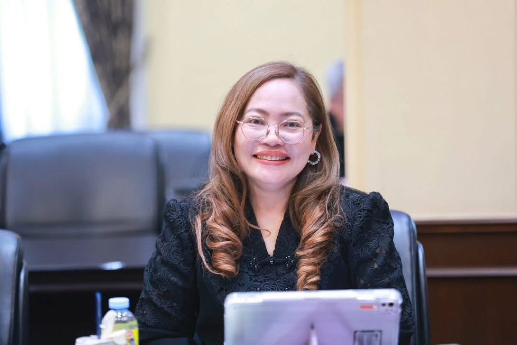อธิบดี สกร. นั่งหัวโต๊ะประชุมผู้บริหารส่วนกลาง วิเคราะห์ภารกิจรับ พ.ร.บ.ส่งเสริมการเรียนรู้ พ.ศ. 2566 เดินหน้ายกระดับองค์กรสู่การเรียนรู้ตลอดชีวิต